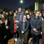 Decepción y tristeza frente a las llamas de Notre Dame de París