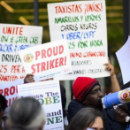 Conductores de Uber y Lyft protestan en Nueva York por una remuneración mejor