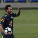Neymar se incorpora a los entrenamientos de la selección de Brasil