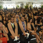 Universidad del Caribe gradúa a 1,955 estudiantes
