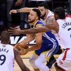 Con Thompson y Curry, Warriors igualan serie a 1