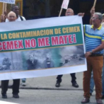 Moradores de Ensanche Altagracia protestan por contaminación de cementera