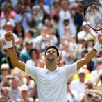 Djokovic debuta en grande en Wimbledon