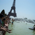 París supera su récord histórico de temperatura en una ola de calor extremo