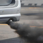 Fabricantes de autos cierran acuerdo con California para reducir CO2
