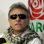 Prófugo exjefe de FARC Jesús Santrich sigue recibiendo pago como congresista