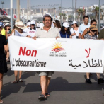 Marroquíes se manifiestan en pantalón corto contra el discurso extremista