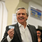 Fernández arrasa en primarias en Argentina, con el 80,35 % del escrutinio