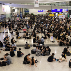 Vuelos cancelados y amenaza velada de Pekín: sube la tensión en Hong Kong