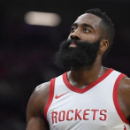 Gerente de los Rockets considera que Harden es mejor jugador ofensivo que Jordan