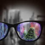 Diseñan gafas de realidad aumentada que podrían ayudar a las personas con baja visión a moverse mejor en su entorno