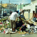 Residentes del “Pequeño Haití” se quejan de la cantidad de basura y el mal olor