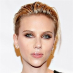 Scarlett Johansson defiende a Woody Allen de las acusaciones de abuso sexual