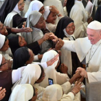 Fieles de Madagascar se quejan de lo difícil que es ver al papa