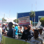 Trabajadores de la construcción protestan en demanda de aumento salarial y protección en su trabajo