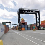 Aduanas extiende horario los sábados para agilizar despacho en puertos tras falla