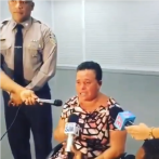 Mujer con discapacidad que agredía a conductores que no le daban dinero pide perdón