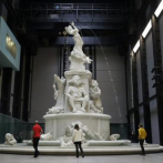 Una monumental fuente en la Tate Modern reflexiona sobre la esclavitud