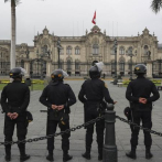 Presidente de Perú Martín Vizcarra gobernará hasta 2021