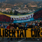 Las protestas violentas de Cataluña alejan a los Gobiernos español y catalán