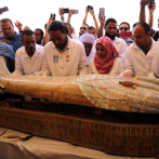 Egipto presenta 30 sarcófagos con más de 3.000 años