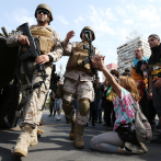 Militares patrullan en la capital chilena para prevenir disturbios