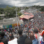 Miles de haitianos mantienen viva la presión a Moïse