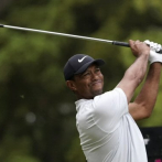 Tiger Woods lidera el Zozo Championship de Golf