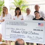 Embajadora Estados Unidos entrega aporte de 80 mil dólares a museo judío de Sosúa
