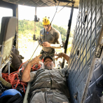 Rescatan piloto de parapente accidentado y extraviado en montaña de Bonao