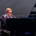 Elton John temió no poder actuar sobrio tras pasar por rehabilitación y dejar atrás los excesos