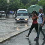 Pronostican lluvias y nubes en varios puntos del país por vaguada y onda tropical