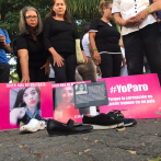 Realizan un Plantón frente a la Gobernación de Santiago por acciones contra los feminicidios