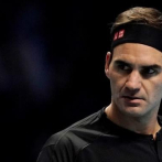 Federer vence a Berrettini, se cita con Novak Djokovic
