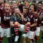 Barbosa marca dos goles y el Flamengo se corona en la Copa Libertadores