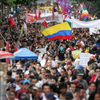 Miles de colombianos salen de nuevo a la calle a pesar del diálogo propuesto por Duque