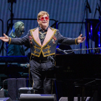 Elton John se enfurece con la seguridad de un concierto por maltratar a una fan