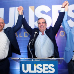 Luis Abinader juramenta al candidato a alcalde de Santiago por el PRM Ulises Rodríguez