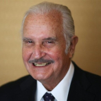 Hija de Carlos Fuentes revela difícil relación de su padre con primera esposa