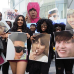 Fans enloquecen en la apertura de tienda en México dedicada a surcoreanos BTS