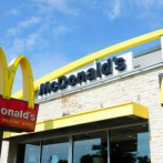 Dos jóvenes empleados mueren electrocutados en un McDonald's en Perú