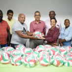 Asociación de Voleibol DN reconoce clubistas y colaboradores