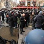 Prosiguen las protestas en transporte de París por reforma de las pensiones