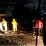 Incendio destruye tanques del kilometro 11 de la Autopista Duarte