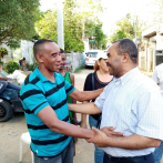 Candidato a alcalde por SDO dice acabará con desorden de “Las Pulgas”