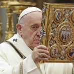 Papa: Rechacen al “dios del dinero” y sirvan al prójimo