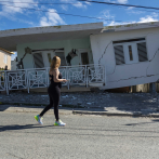 Daños graves en viviendas y edificios con muros y techos caídos en Puerto Rico