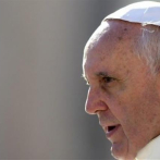 El papa reafirma apego a celibato de sacerdotes, salvo casos excepcionales