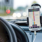 Desarrollan un sistema GPS con IA para actualizar mapas y ubicar a los conductores en el carril correcto