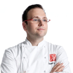 Chef Manuel Costiña: “Una estrella Michelin es una alegría, pero el mayor orgullo es que el cliente disfrute”